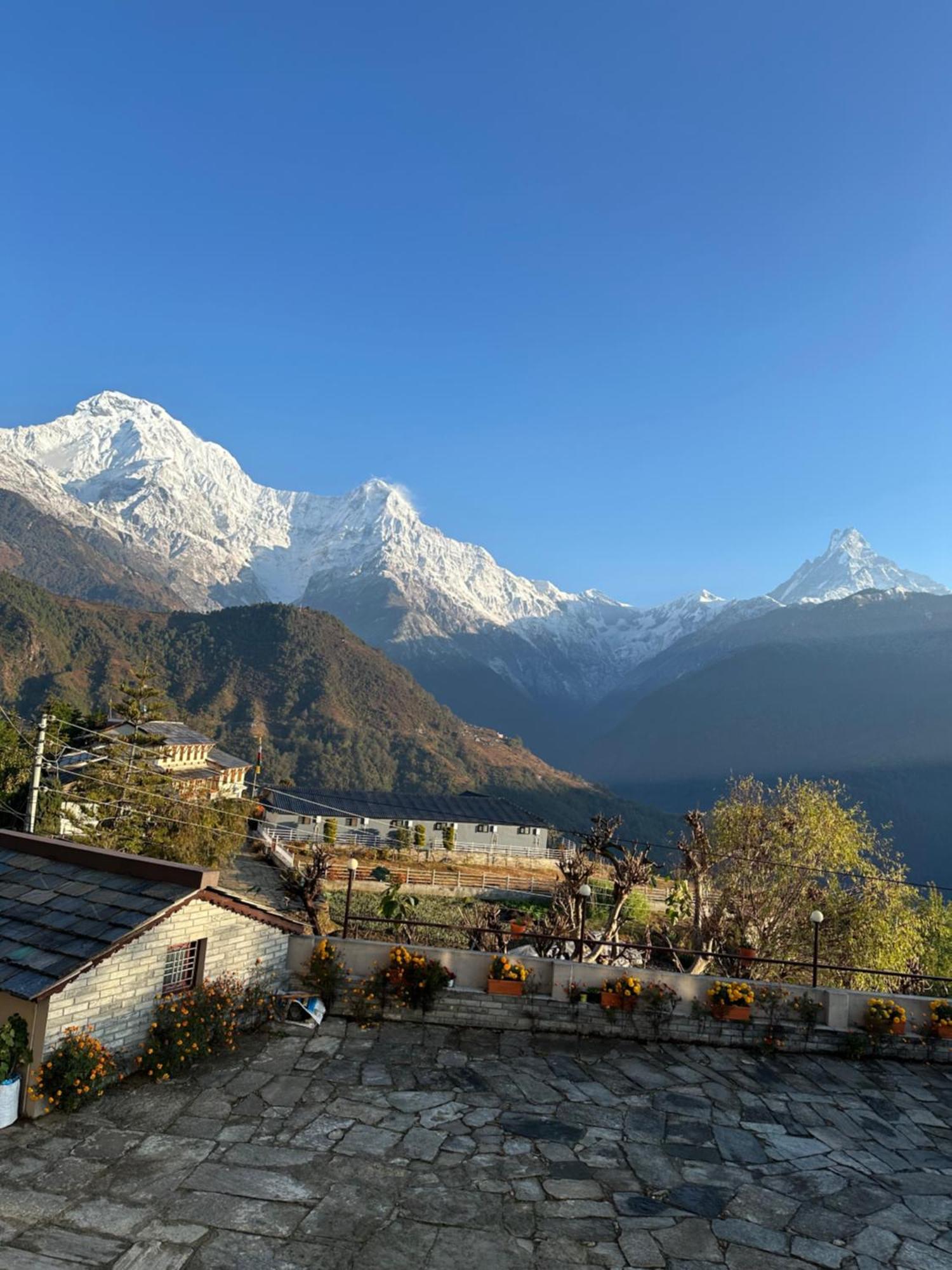 Hill Top Lodge Ghandruk Astam Exterior photo